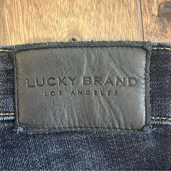 Lucky Brand Men’s 410 Athletic Slim jeans size 32/30 - Picture 6 of 6